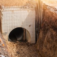building underground drain water pipe